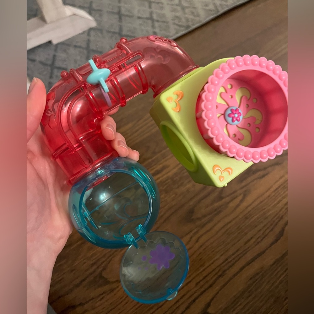 littlest pet shop hamster hideout from 2006 - Picture 3 of 4